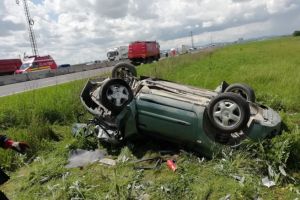 Accident pe DN1, la Baicoi. 4 masini implicate, una s-a rasturnat