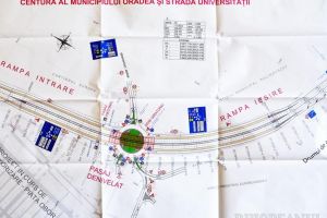 Pasajul suprateran de la Piaţa 100 va fi construit de firma care a ridicat pasarela spre strada Ciheiului