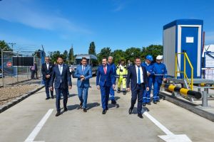 Cel mai mare centru de distribuţie carburanţi din vestul României, inaugurat la Arad