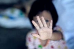 Un nou caz  de abuz în familie! Fratele şi-a violat propria soră