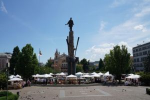 Târgul creatorilor populari în Piaţa Avram Iancu