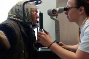 Medici voluntari în lumea suferinţei tăcute a satului românesc. Acolo unde ţăranii sunt măcinaţi de diabet, de hepatite, boli de inimă, de rinichi şi de cancere