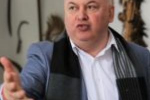 Campania pentru europarlamentare îl împinge spre Primăria Caransebeş!