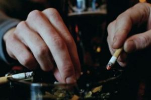 Măsuri drastice pentru fumători! Se pregăteşte interzicerea comerţului cu tutun