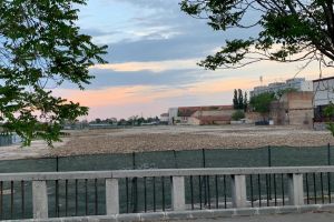 Din nou despre o stradă cu patru benzi prin curtea fostei fabrici Elba. Robu pune condiţii