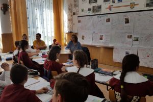Ministrul Educaţiei anunţă schimbări masive în învăţământ. Dispar diriginţii şi ciclul primar va dura până-n clasa a VI a