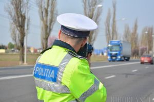 Un bărbat din Bihor a fost prins gonind la volanul unui Volkswagen cu 173 de km/h. A rămas fără permis