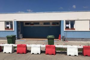 Ca în junglă – Absorbante, pamperşi şi haine găsite în wc-urile de pe autostrada A1 Sibiu – Sebeş