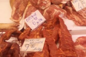 CIOLANUL puterii şi „momiţele” politicienilor