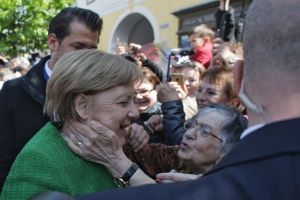 Angela Merkel a primit la Summit-ul de la Sibiu, oferte pentru un post de rang înalt