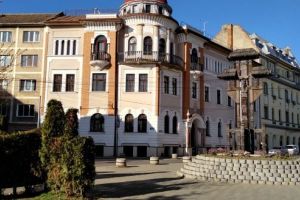 „Târgul de Arte şi Meserii”. Oferta educaţională a Universităţii Cultural Știinţifice Tg. Mureş