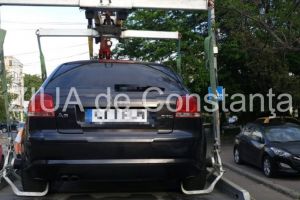 Politistii locali au ridicat 72 de autoturisme parcate neregulamentar   