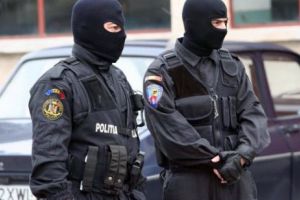 Descinderi DNA la vârful Academiei de Poliţiei în dosarul ameninţărilor primite de jurnalista Emilia Șercan. Sunt vizaţi rectorul şi oamenii din subordine