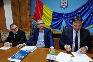 Judeţul Botoşani a primit 3,6 milioane lei pentru alegerile europarlamentare. Cu cât vor fi plătiţi preşedinţii şi membrii secţiilor de votare!