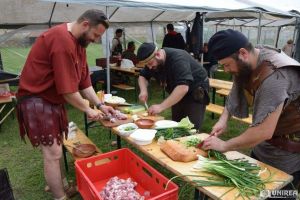 „Reenactment culinar: Meniuri şi ritualuri gastronomice la curtea princiară de la Alba lulia” – Proiect pentru repunerea pe harta gastronomică locală, regională, naţională şi europenă a meniurilor şi ritualurilor culinare din Cetatea Alba Carolina