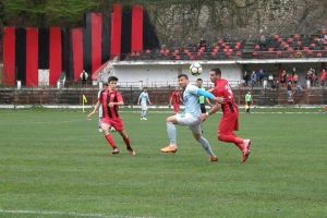 În runda de final a stagiunii, Gloria Lunca-Teuz Cermei – Metalurgistul Cugir | În Arad, confruntare pentru locul patru