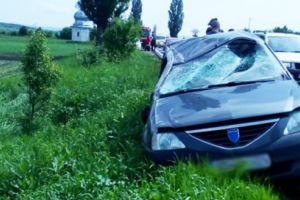 Accident pe DN1B, la Albesti. Doua victime