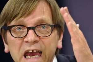 Norica Nicolai îi execută pe Guy Verhofstadt şi pe Dacian Cioloş. O nouă ofensivă înainte de europarlamentare