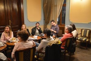 La „O Carte pe Lună” #28 vorbim despre cărţi scrise de autori norvegieni!