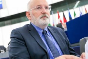 Declararaţia lui Frans Timmermans care face furori în Europa, înaintea alegerilor. Ce a păţit în copilărie
