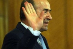 Val de proteste împotriva lui Tudorel Toader. Un conferenţiar şi-a dat demisia din Senatul UAIC