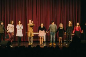 INTERVIU. Alexandru Aurel Zileriu, coordonatorul trupelor Șansa şi Șansa J, sprijină pasiunea pentru teatru a elevilor reghineni