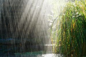 Meteorologii anunţă vreme instabilă şi posibile căderi de grindină