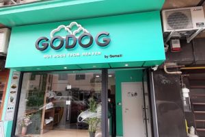 GODOG by Gemelli şi-a redeschis porţile. Sandwich-uri delicioase la preţuri speciale