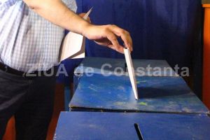 Sute de cetateni ai altor state din UE nu pot vota in Regatul Unit, la alegerile europarlamentare