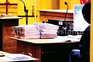 Doi minori au talharit un barbat in plina noapte, in Tulcea. Procurorii au cerut o pedeapsa mai dura