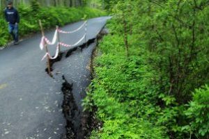 Pagube produse in judet de scurgerile de pe versanti, vai si paraie revarsate din albie