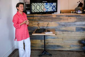 Cergi şi ţoluri din zona Carpato-Balcanică expuse la Muzeul Textilelor din Băiţa