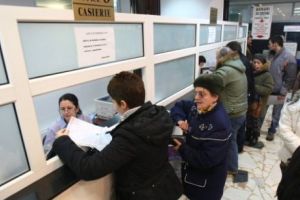 Problema plăţilor online, tranşată în instanţă: Primăria din Moreni, silită să îşi pună POS