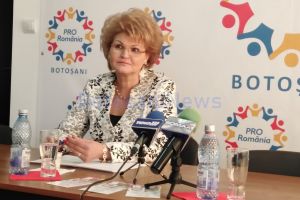 Mihaela Huncă deputat de Botoşani, membră Pro Romania: Pro România vă aşteaptă, Europa ne aşteaptă. Votaţi Pro România!
