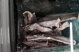 Nereguli majore gasite la pestele de import, in mai multe hypermarket-uri, intr-o singura zi de control (galerie foto)