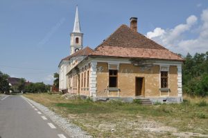 Reţeaua de distribuţie a apei potabile, distrusă de intemperii în două sate din comuna Livezile