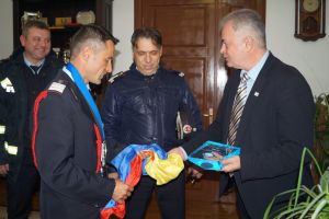 Botoşăneanul Iulian Rotariu a câştigat ultramaratonul din Australia. Ce mesaj i-a transmis primarul Flutur!