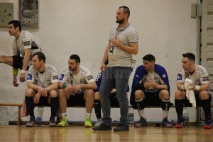 Adrian Chiruţ îşi va depune demisia din funcţia de antrenor principal al Universităţii Suceava