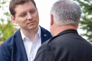 (P) Comunicat de presă: Pe 26 mai, votăm pentru o Voce Puternică pentru România în Europa! Victor Negrescu, singurul europarlamentar care a vorbit despre Alba în plenul Parlamentului European