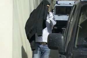 Un botoşănean cu mandat european de arestare, capturat de poliţişti. Vezi motivul!