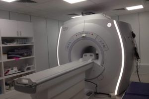 Aparatul RMN de la Spitalul Judeţean Vâlcea a fost pus în funcţiune