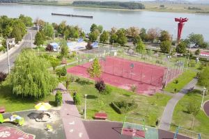 Primăria „toacă” 70.000 de lei pe „big brother” în două parcuri şi parcarea de TIR-uri