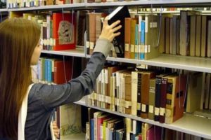 Anunţ concurs pentru ocuparea unui post de bibliotecar