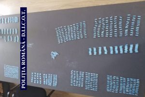 Constanta. Barbat, prins in flagrant in timp ce vindea droguri de mare risc