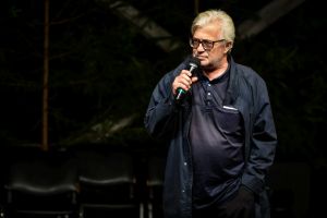 Regizorul sibian Dumitru Budrala decorat de preşedintele Iohannis cu ordinul onorific de Cavaler