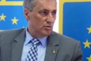 „Adrian Torma a făcut lucruri bune la Moldova Nouă. Ca ele să continue, sunt necesare fonduri europene”