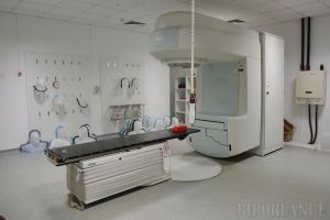 Unicul aparat de radioterapie al Centrului Oncologic din Oradea, defect aproape 2 săptămâni. Cel nou va intra în funcţiune la toamnă