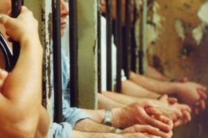 Deţinuţii se îndeamnă la vot. Mai mulţi pentru europarlamentare, mai puţini pentru referendum