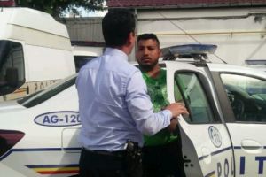 Agresorul poliţistei rămâne în arest!