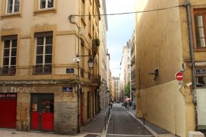 Opt persoane rănite în urma unei explozii produsă în oraşul Lyon din Franţa